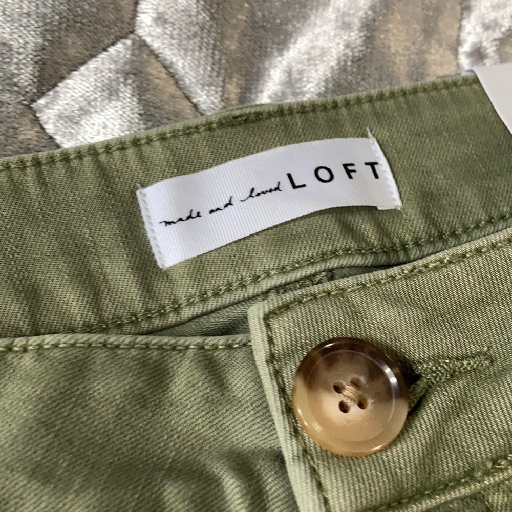 LOFT BNWT spring frayed jeans skinny crop sage